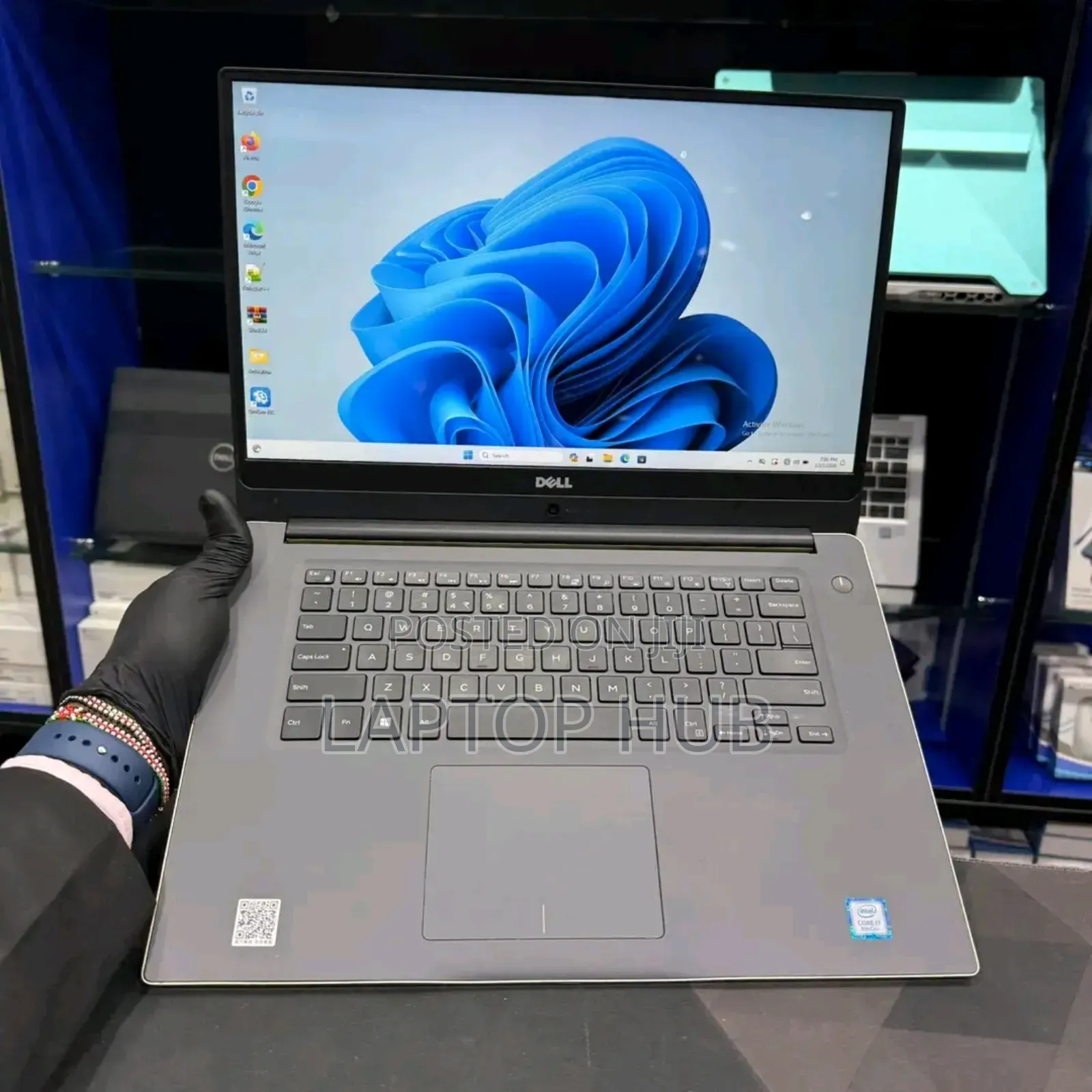 Laptop Dell Inspiron 15 7570 8GB Intel Core i7 HDD+SSD 128GB