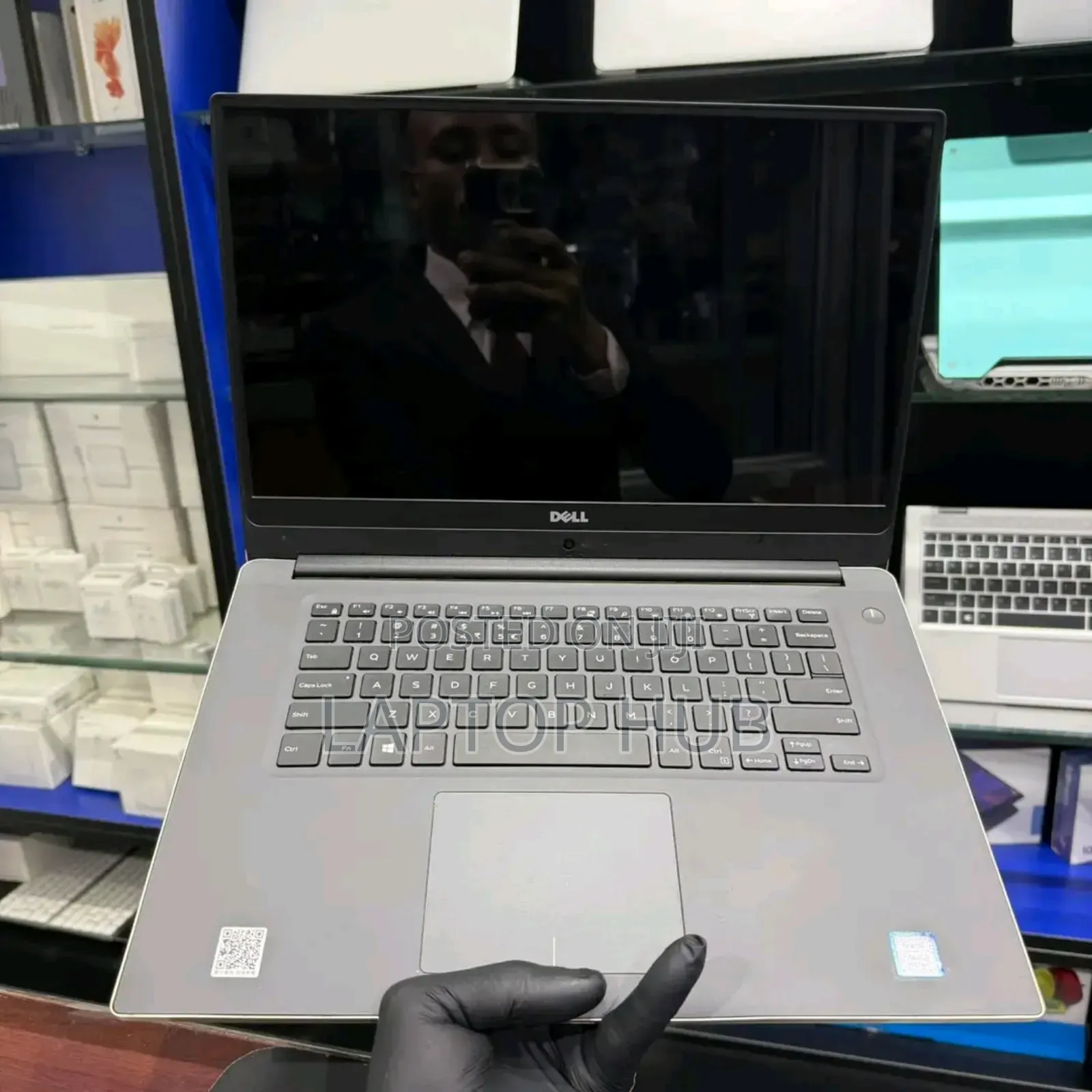 Laptop Dell Inspiron 15 7570 8GB Intel Core i7 HDD+SSD 128GB