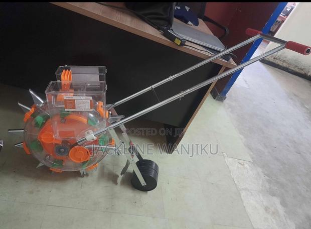 Affordable Seed Planter Machines/Seedplanter Both Seeds and Fertiliser - main view