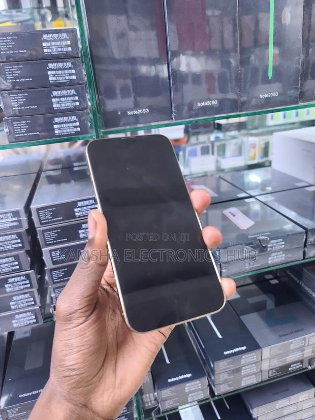 Apple iPhone 13 Pro 256 GB Gold - thumbnail 2