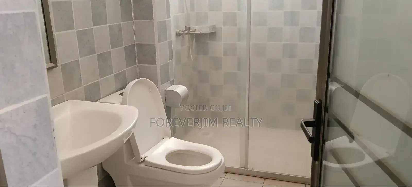 3bdrm Apartment in Wood Avenue, Kilimani for rent