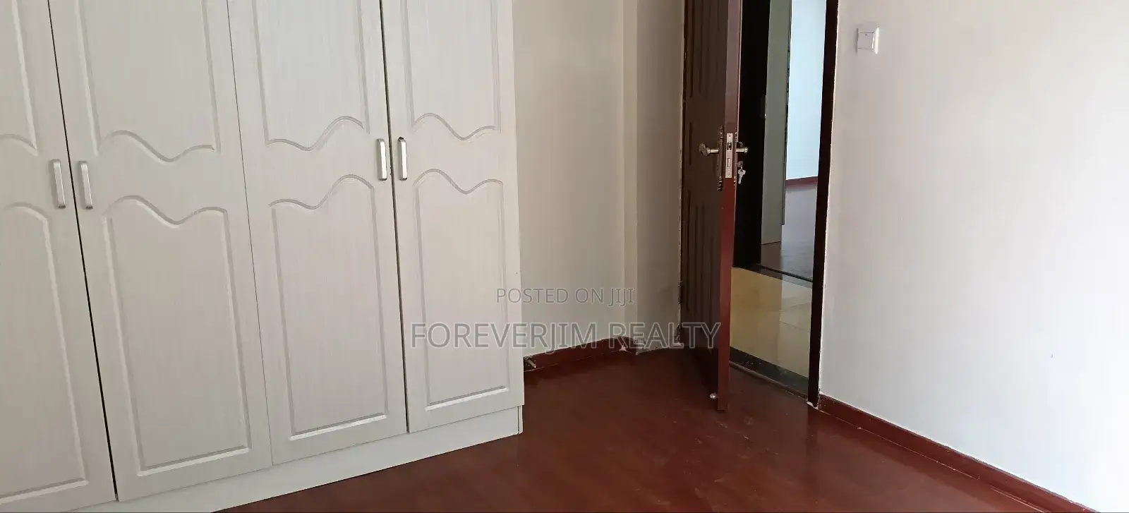 3bdrm Apartment in Wood Avenue, Kilimani for rent