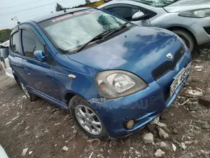 Toyota Vitz 2002 Blue