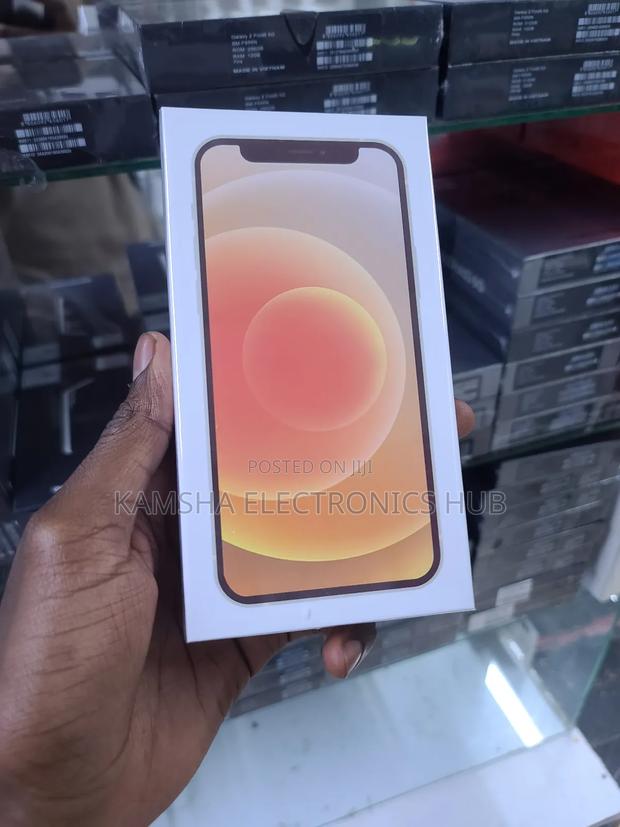 New Apple iPhone 12 128 GB White - main view