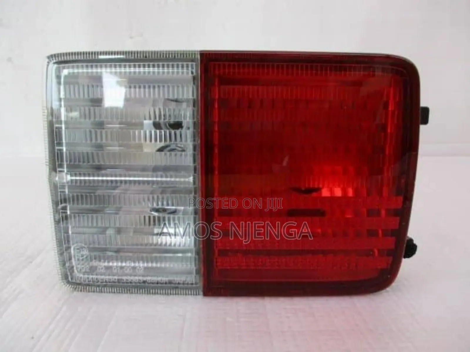 Suzuki Every Tailights