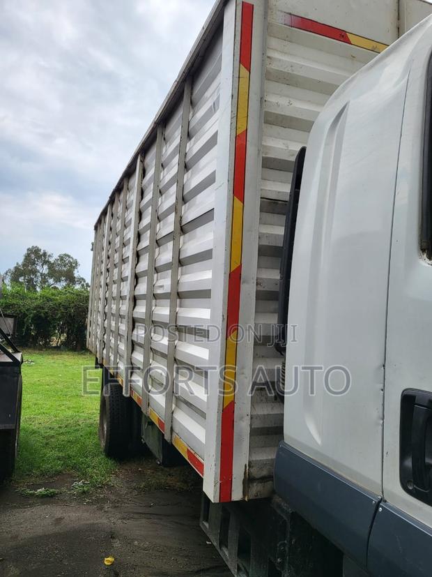 FRR Isuzu Lorry