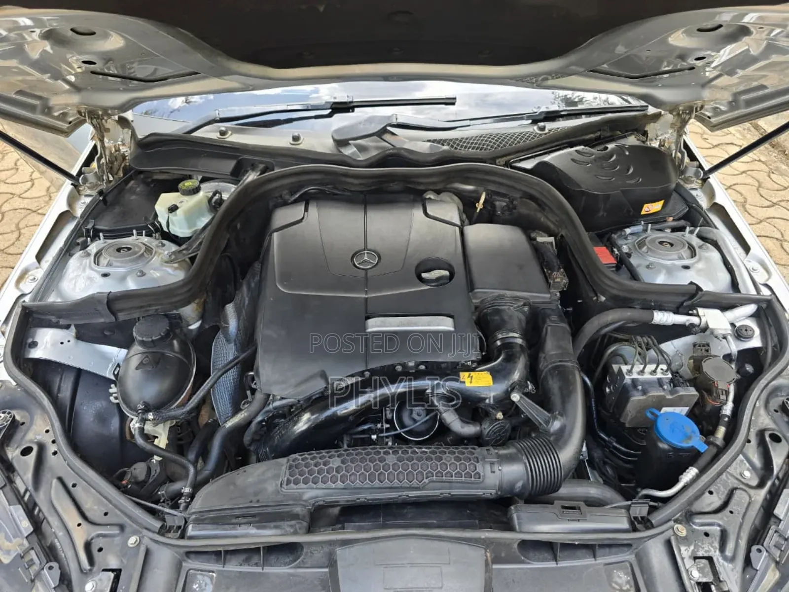 Mercedes-Benz E250 2013 Silver