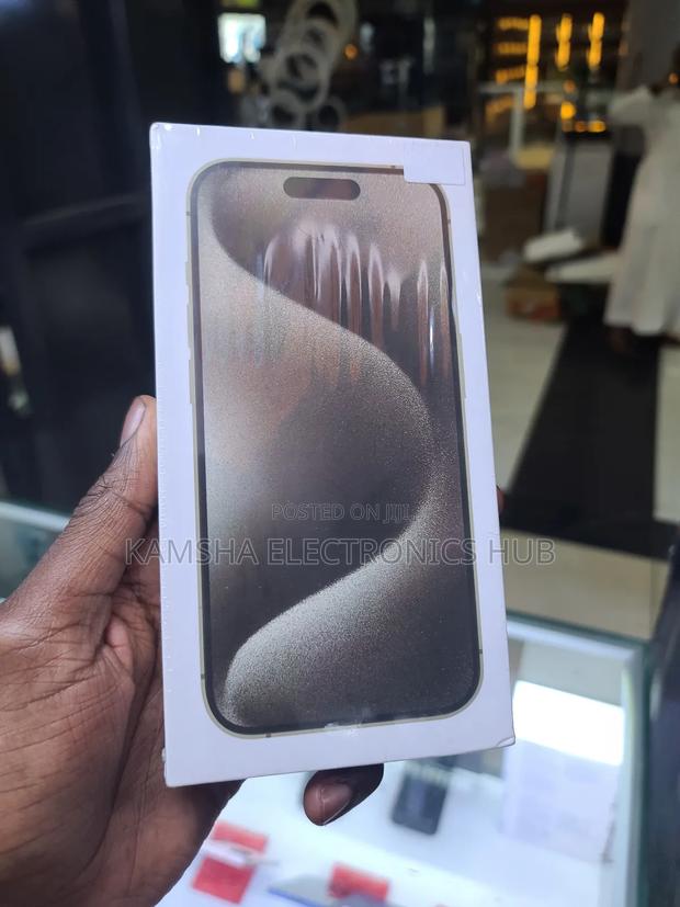 New Apple iPhone 15 Pro Max 256 GB - main view