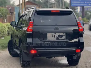 Toyota Land Cruiser Prado 2.7 2019 Black