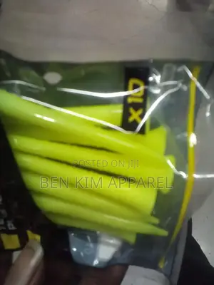 Neon Green 10 Pack 70mm Plastic Marked Golf Tees