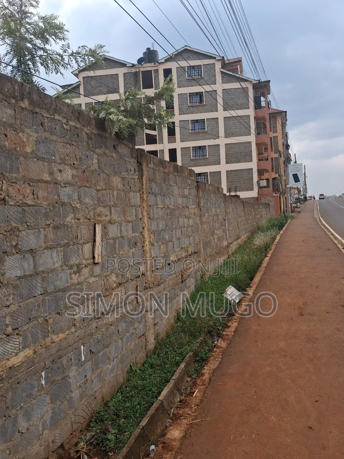 Ruaka Prime Commercial Corner 100x100 Fronting Tarmac Road