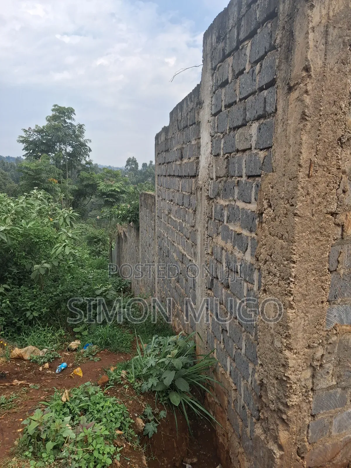 Ruaka Prime Commercial Corner 100x100 Fronting Tarmac Road
