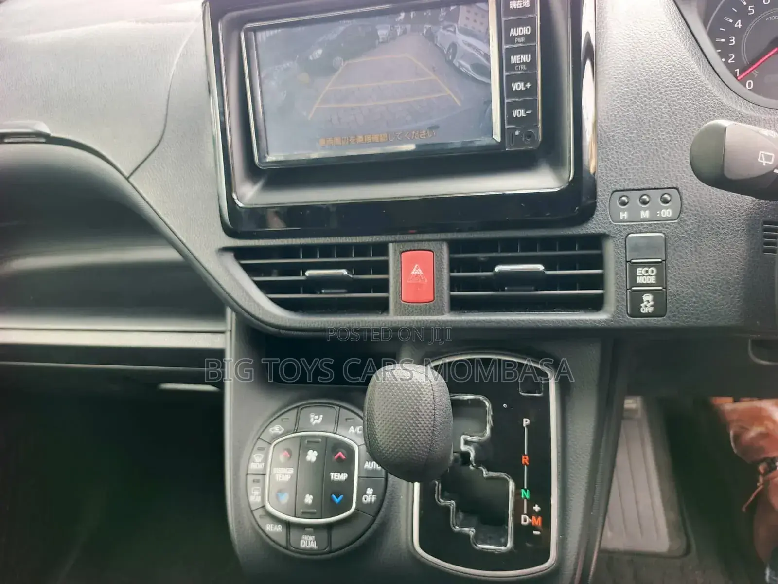 Toyota Noah 2019 Silver