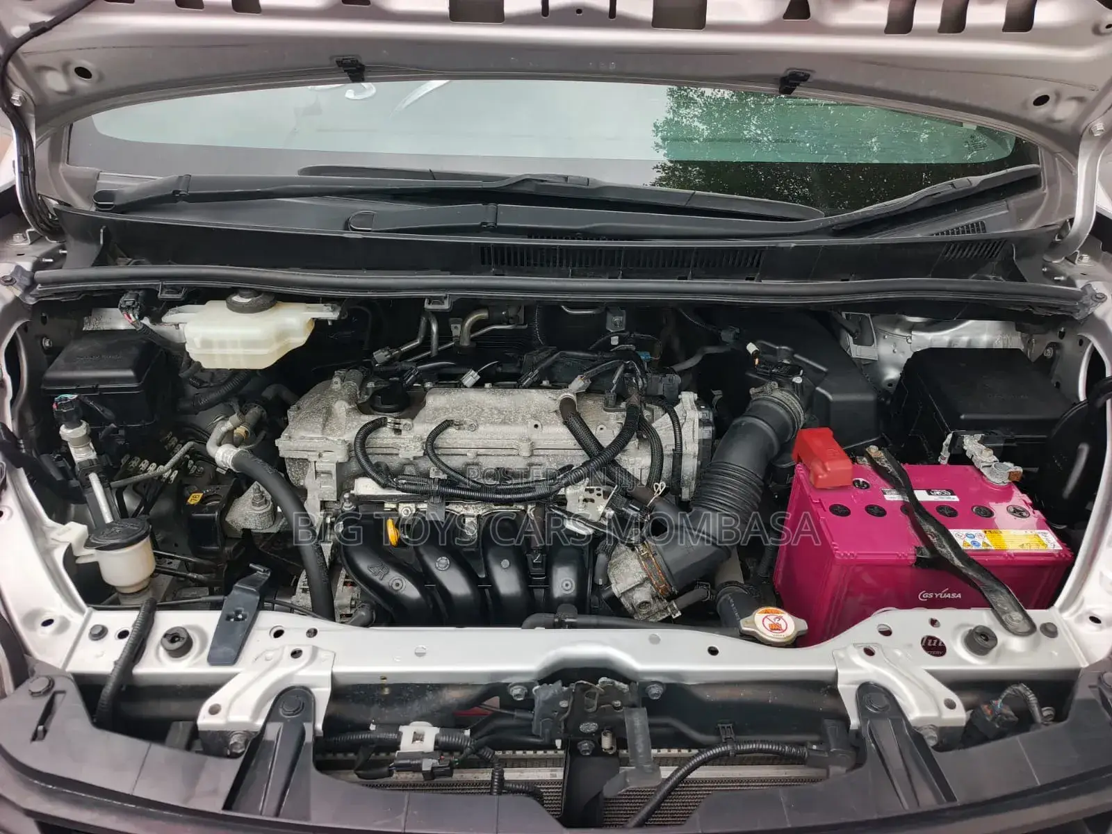 Toyota Noah 2019 Silver