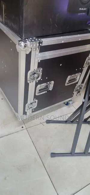 Prox Flip-Ready Easy Hydraulic Lifting Case
