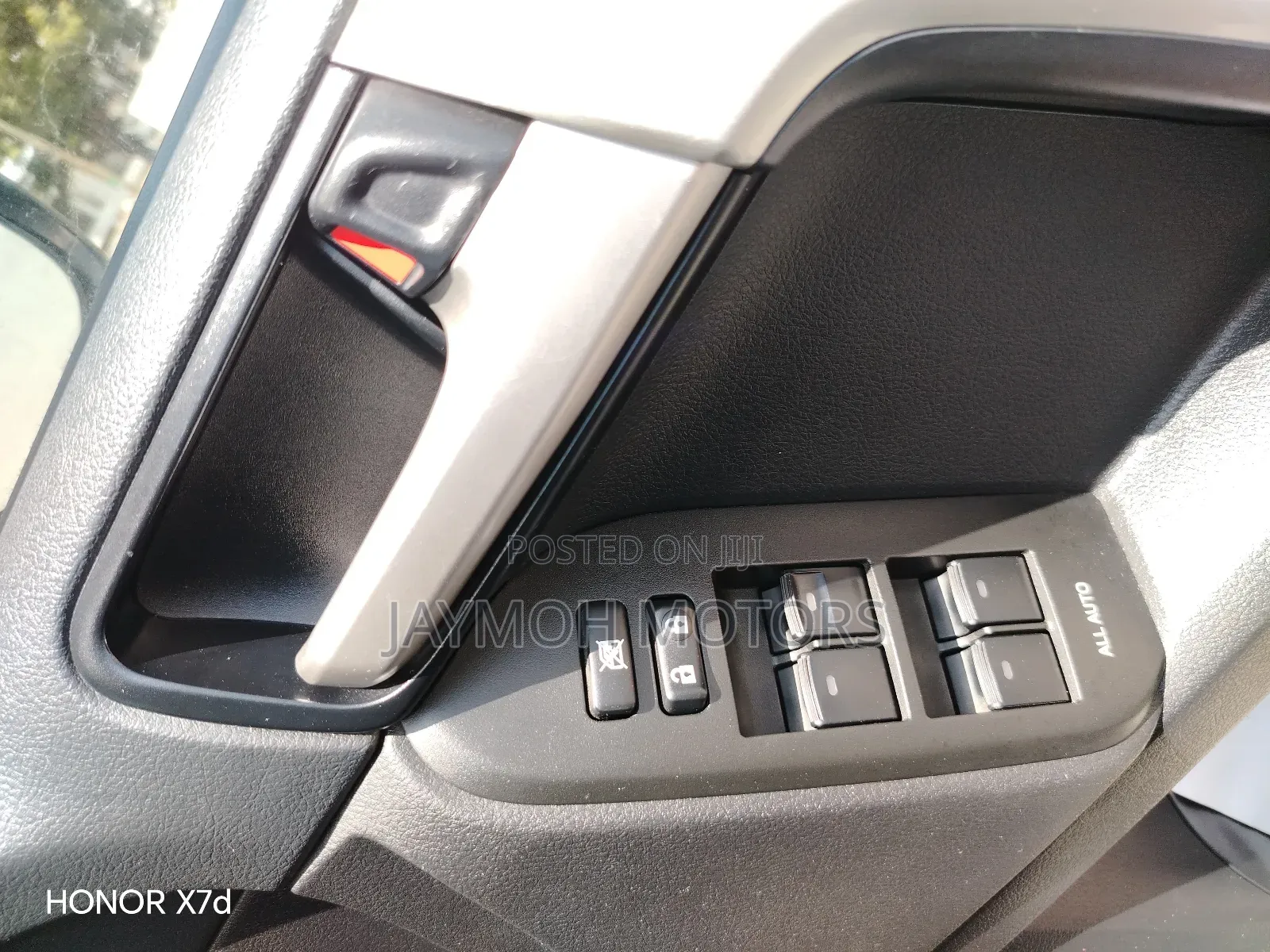 Toyota Land Cruiser Prado 2019