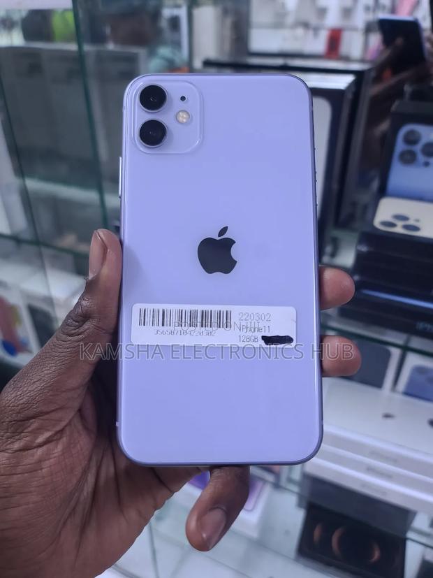 Apple iPhone 11 128 GB Purple - main view