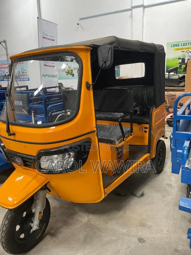 New Motorcycle 2026 Yellow - thumbnail 2