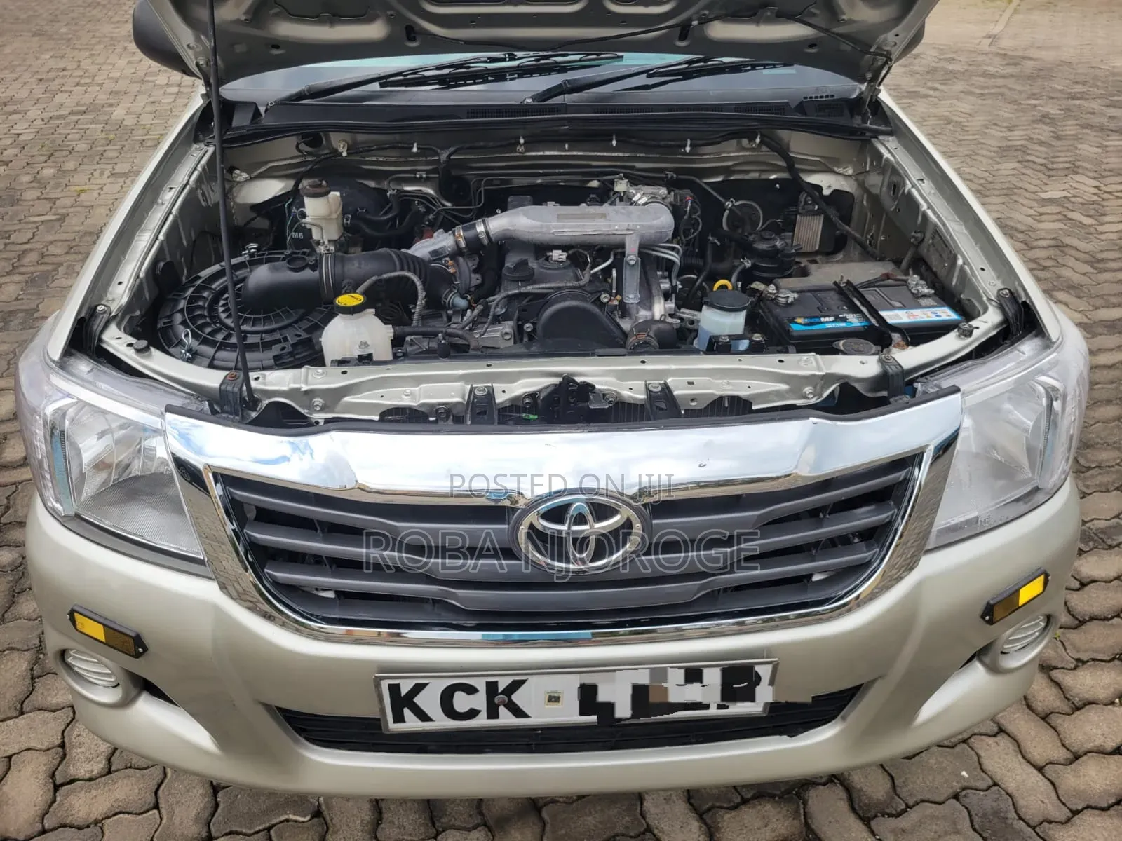Toyota Hilux 2.5 D-4D SRX 2009 Silver