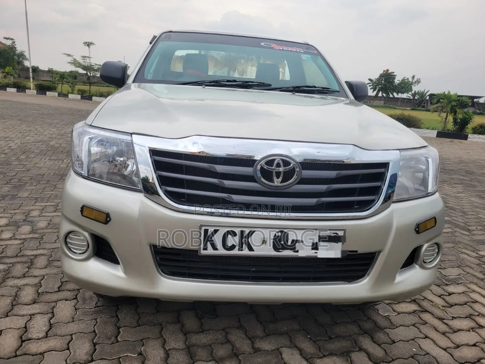Toyota Hilux 2.5 D-4D SRX 2009 Silver