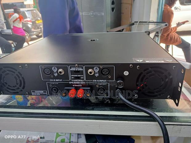 Professional Power Amplifier - main view