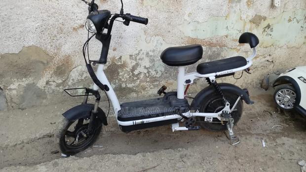 New Motorcycle 2025 White - main view