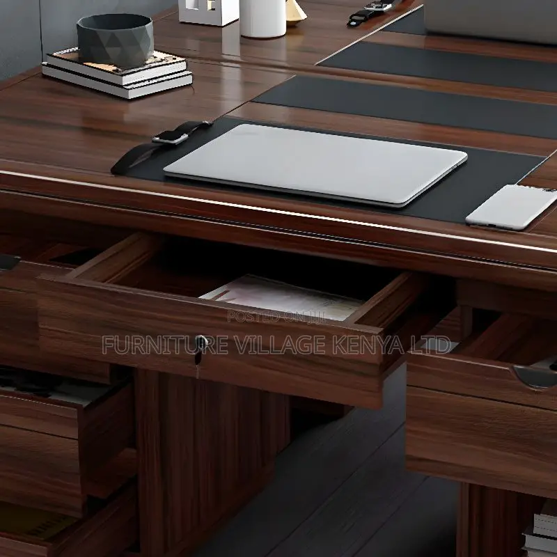 Office Tables: 1400mm Executive Office Desk With Drawers
