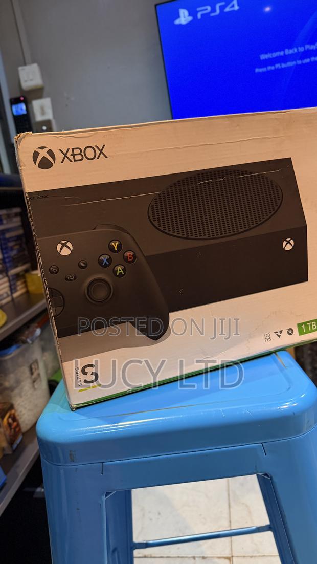 Xbox Series S 1tb - main view