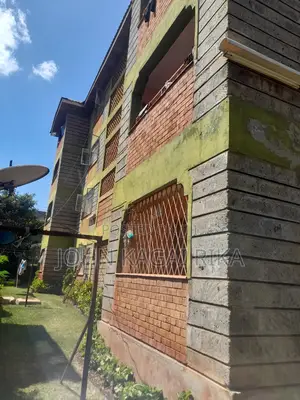 2bdrm Block of Flats in Off Redhill for sale
