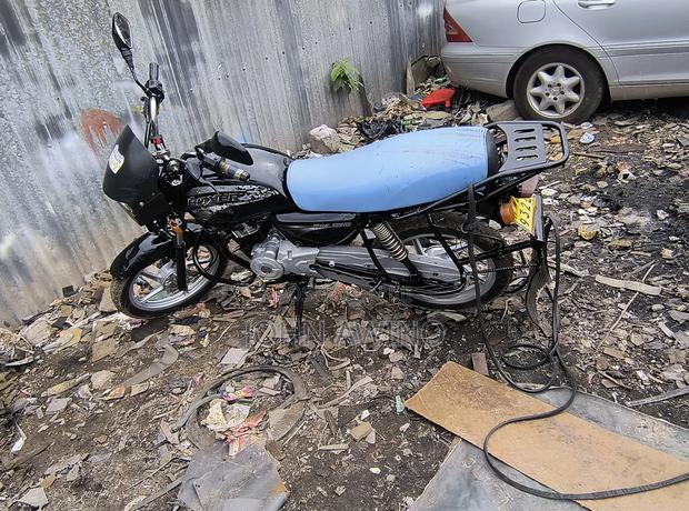 Bajaj Boxer 2021 Black - main view