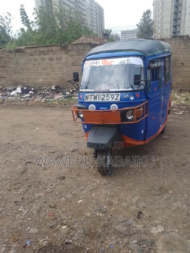 Piaggio Scooter 2022 Blue - main view