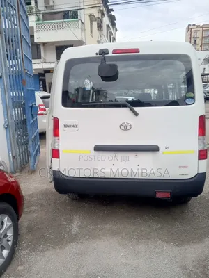 Toyota TownAce 2018 White