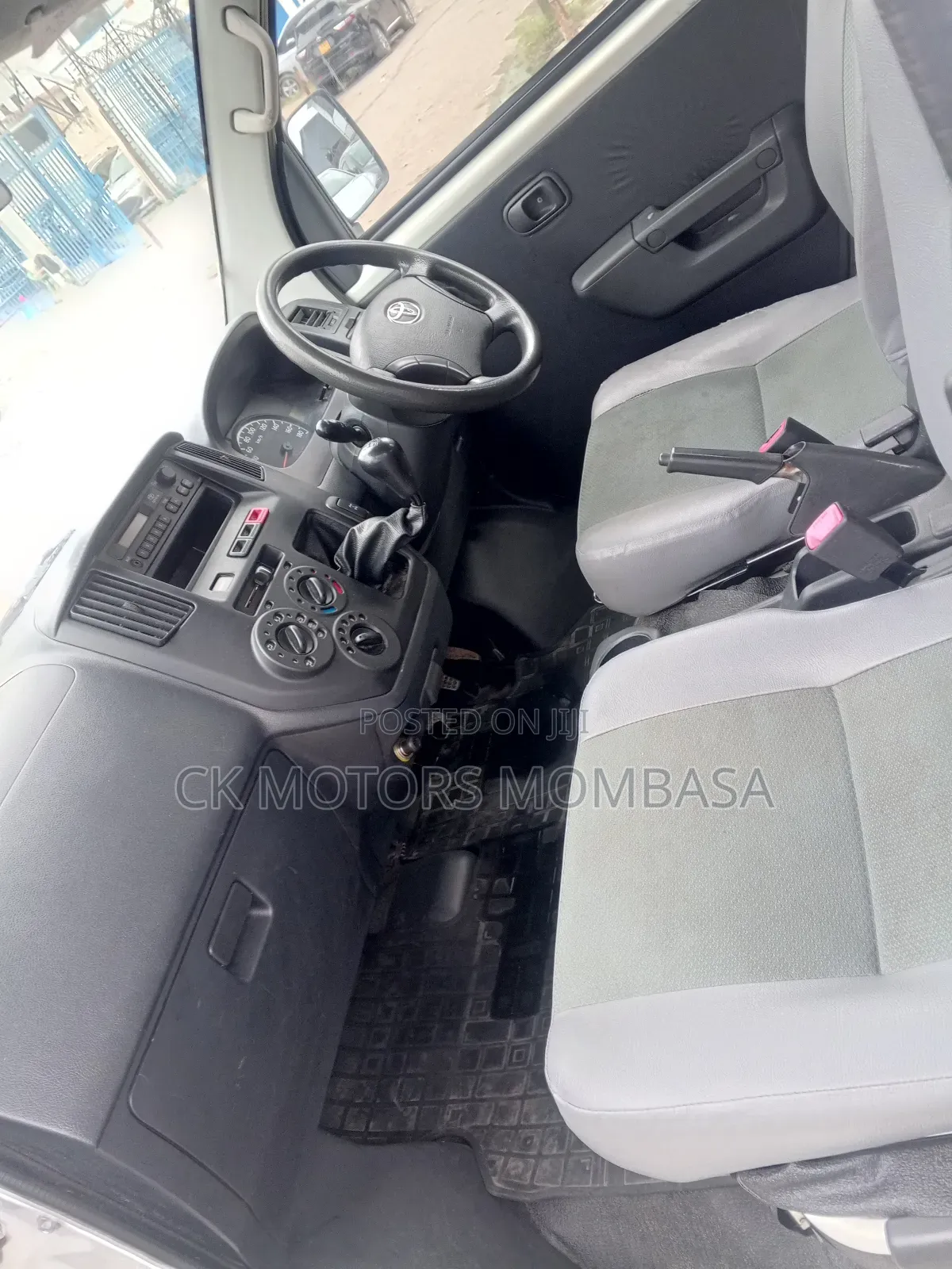 Toyota TownAce 2018 White