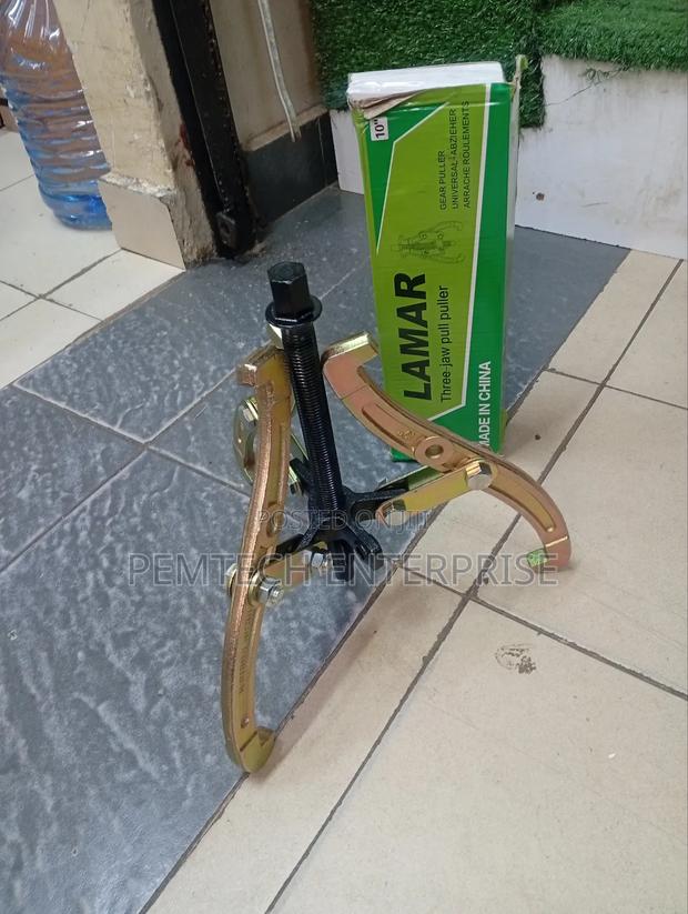 Lamar 10-Inch Three-Jaw Gear Puller, - main view