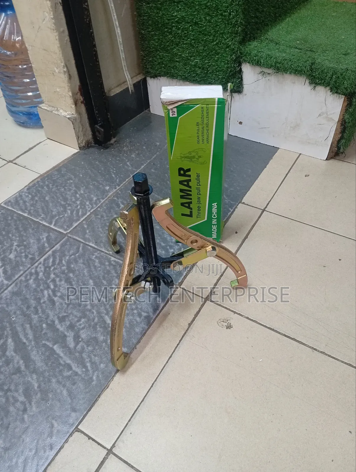 12-Inch Three-Jaw Gear Puller,