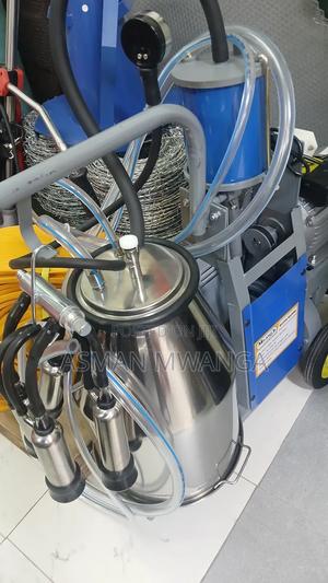 Quality Milking Machine - thumbnail 2