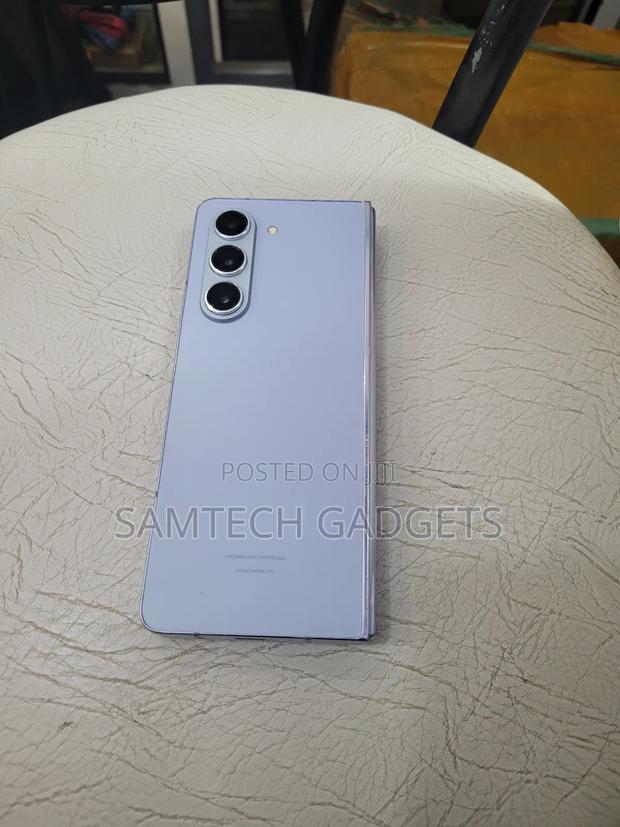 Samsung Galaxy Z Fold 5 256 GB Blue - thumbnail 4