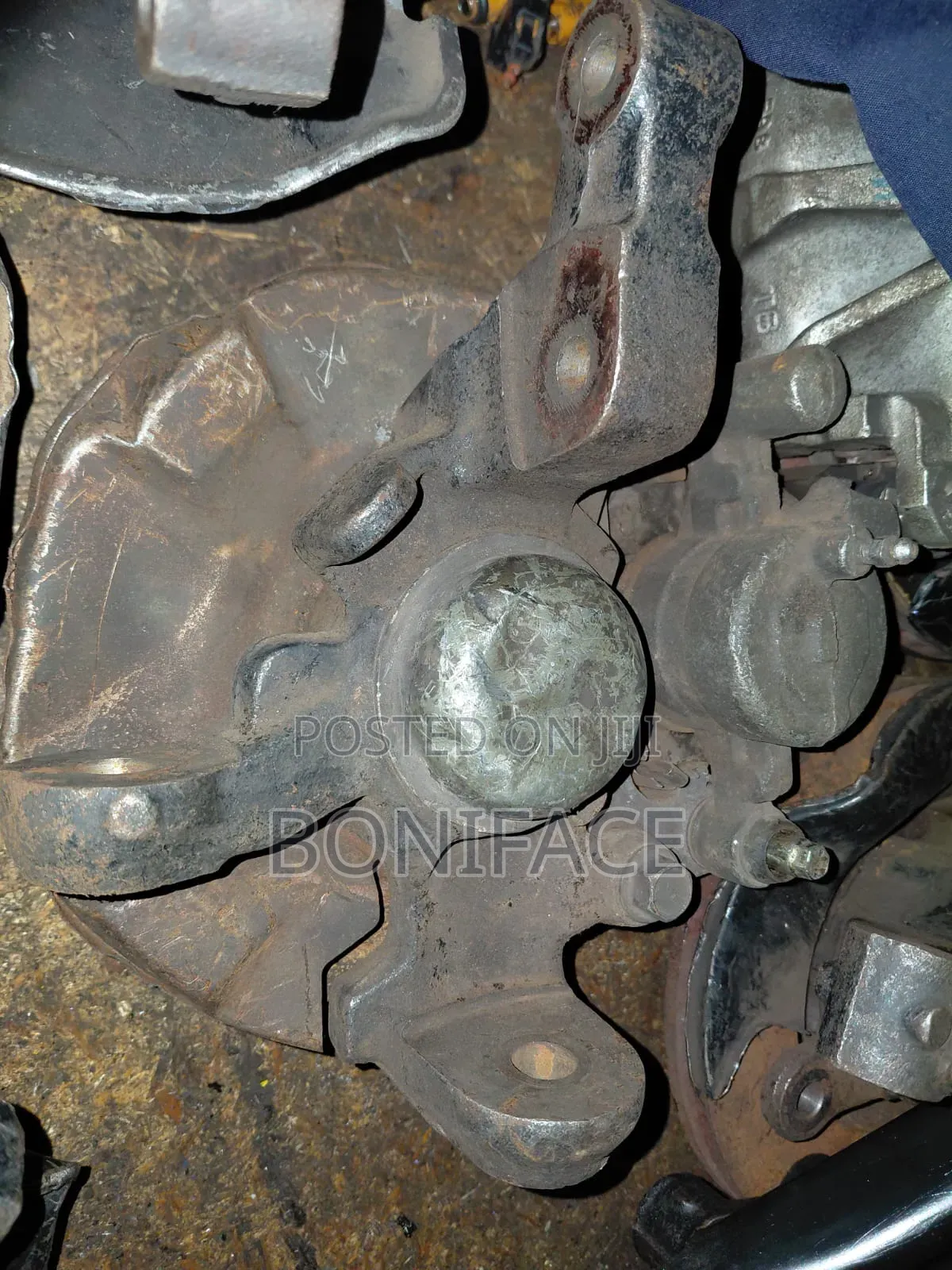 Suzuki Every Front Hub Available