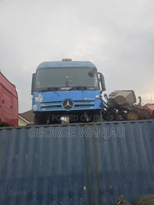 Cabin Mercedes Prime Mover