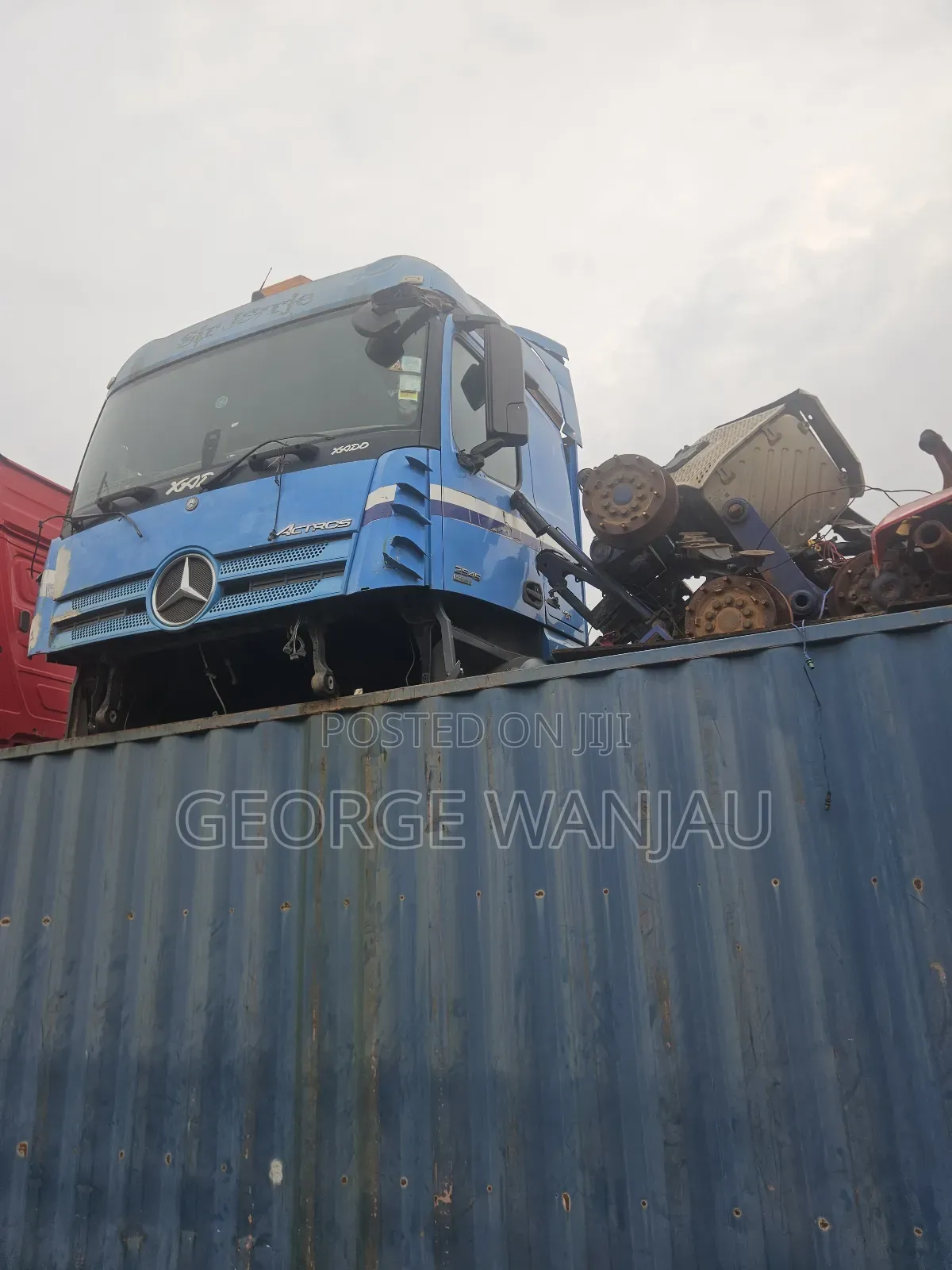 Cabin Mercedes Prime Mover