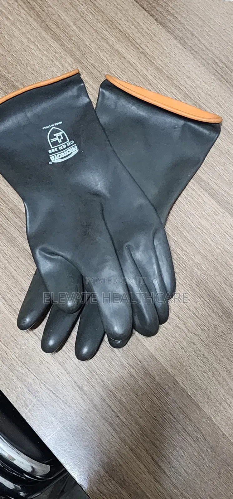Heavy Duty Chemical Rubber Gloves 14"
