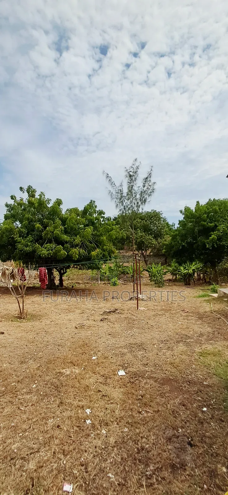 8bdrm House in Kikambala for rent