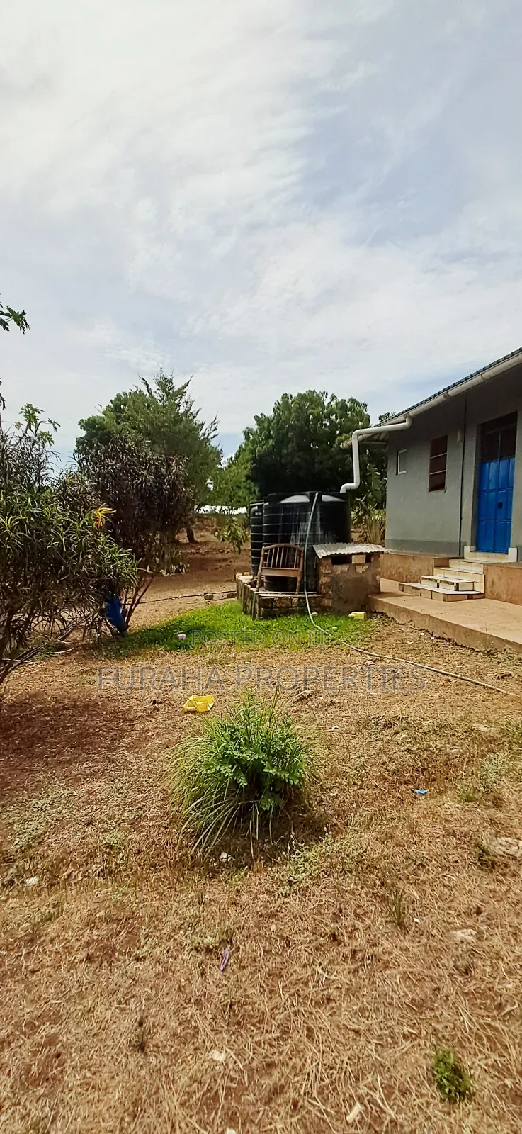 8bdrm House in Kikambala for rent