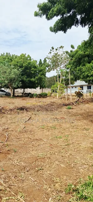 8bdrm House in Kikambala for rent