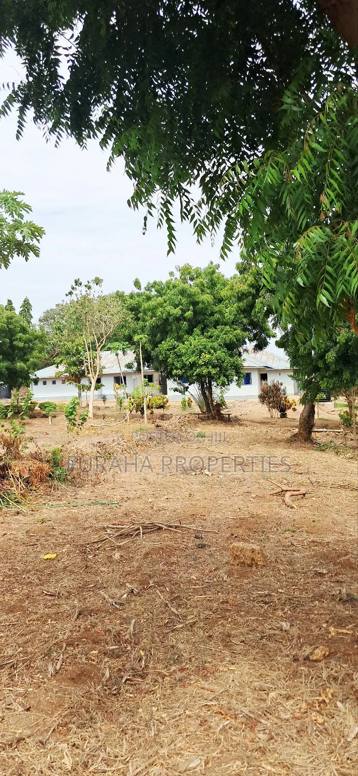8bdrm House in Kikambala for rent