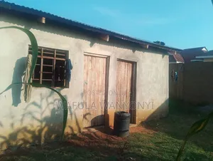 100by100 Namuyemba Kanduyi