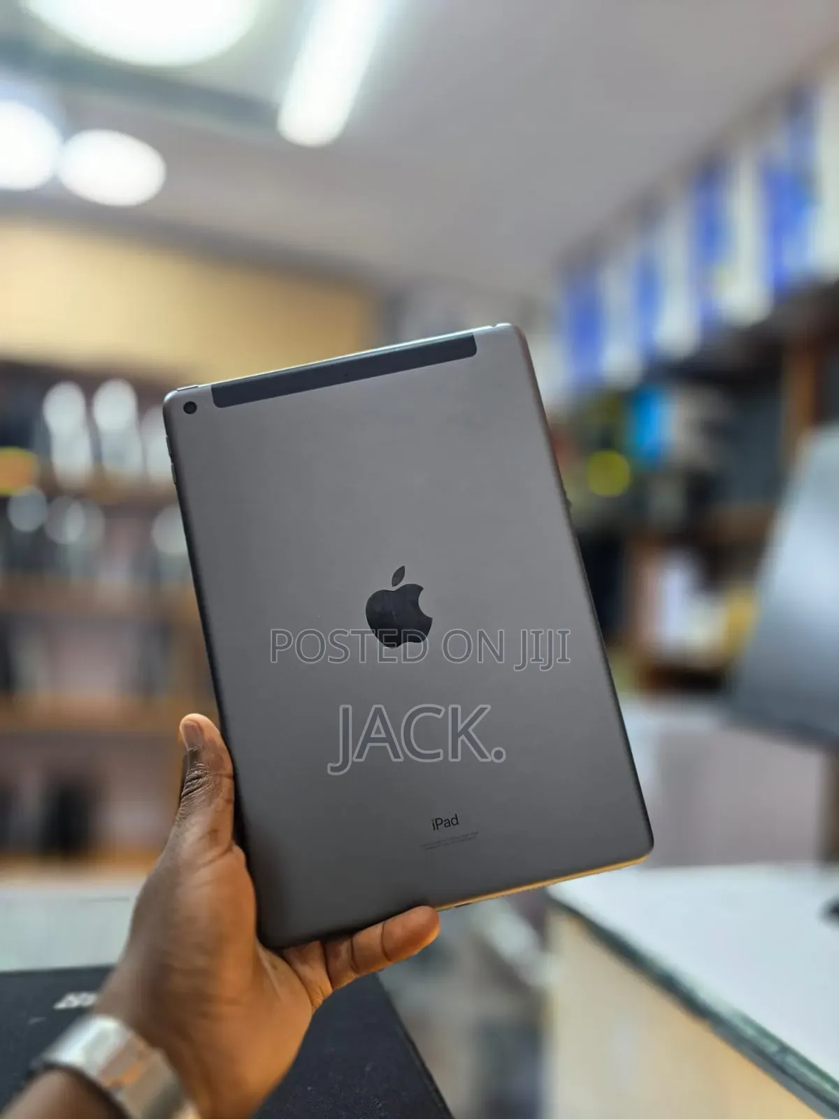 Apple iPad 10.2 (2021) 64 GB Gray