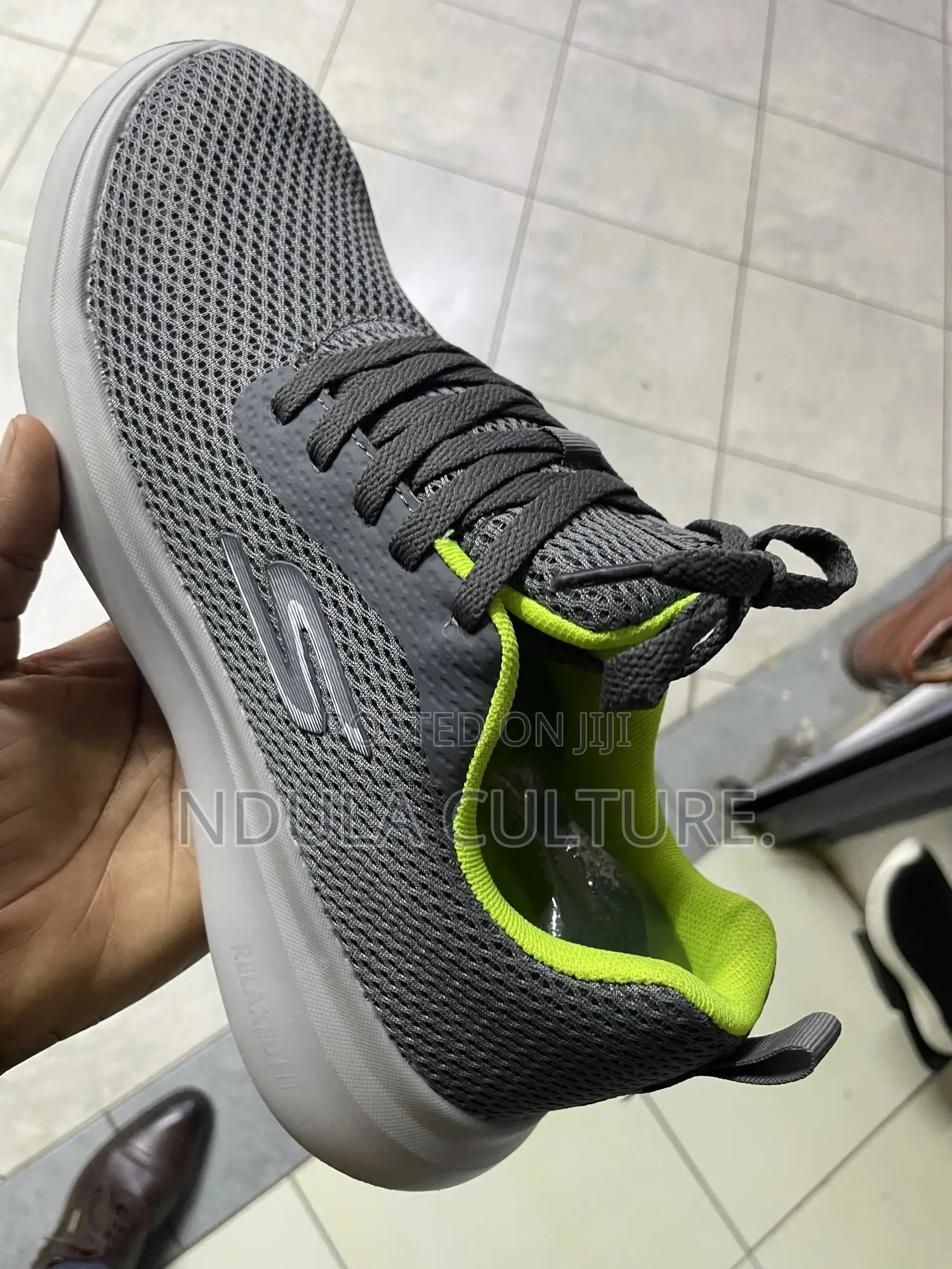 Skechers // Merrell Casuals