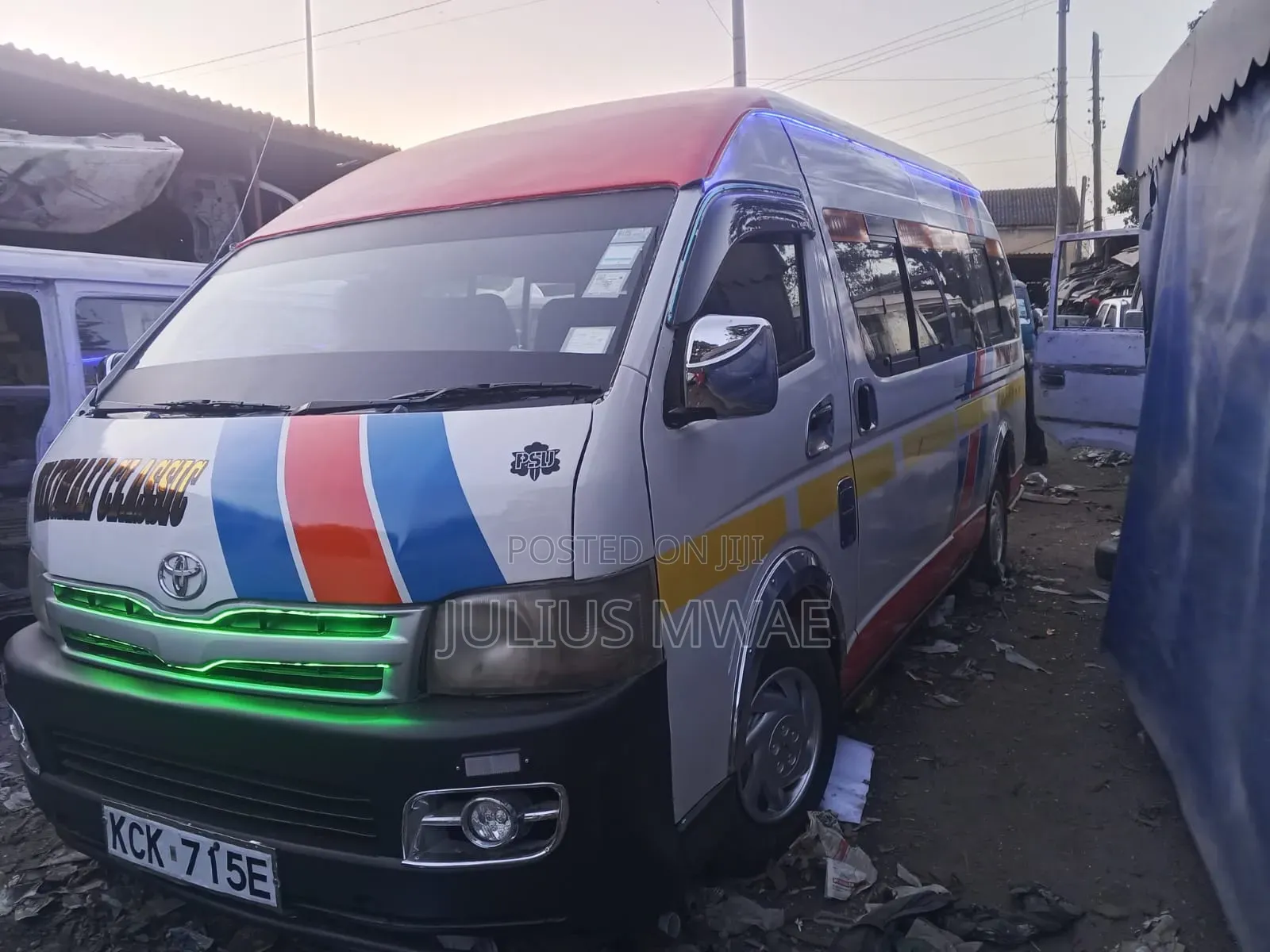 Toyota Grand HiAce 2010 White