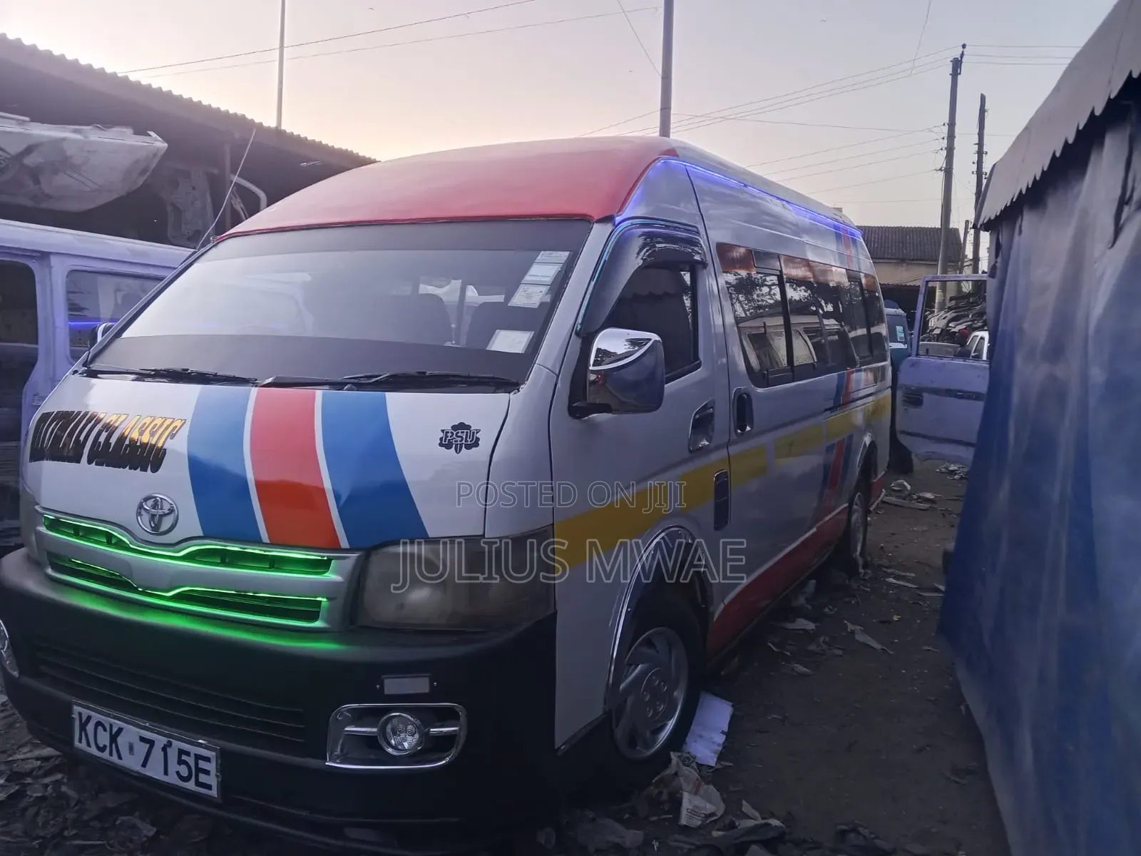Toyota Grand HiAce 2010 White